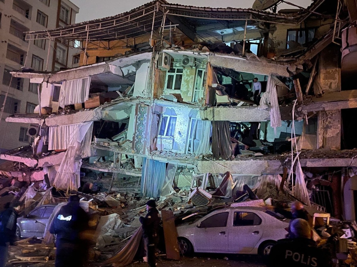 Il “confine maledetto”. Il sisma, gli artigli di Assad e la crisi umanitaria di&nbsp;Idlib